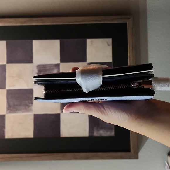 NEW KATE SPADE BLUE COLOR BLOCK WALLET - Picture 2 of 2